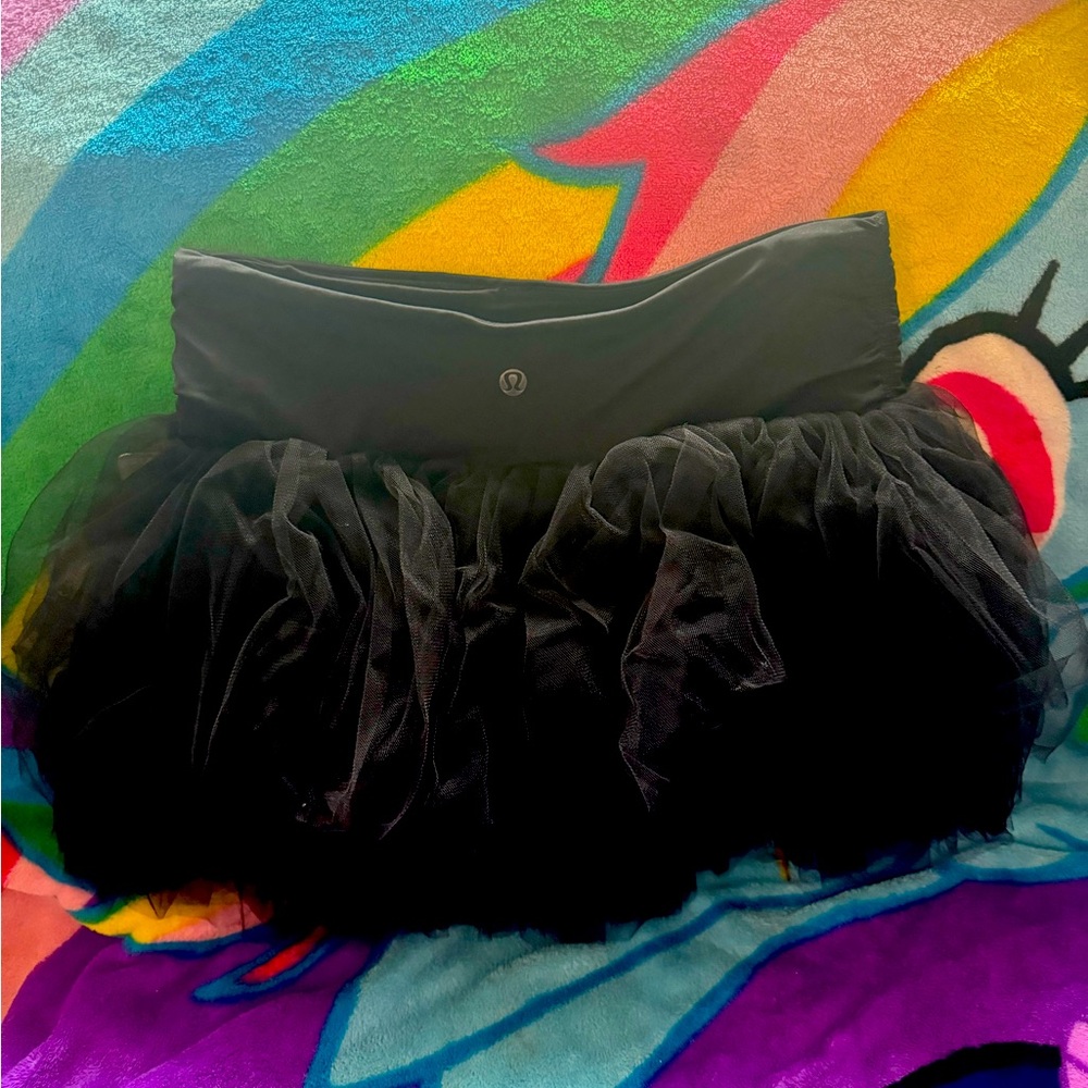 Lululemon black tutu size s/m new with tag so cute !